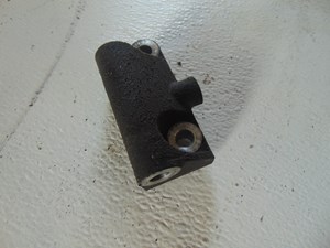 2003 Infiniti M45 Alternator Bracket