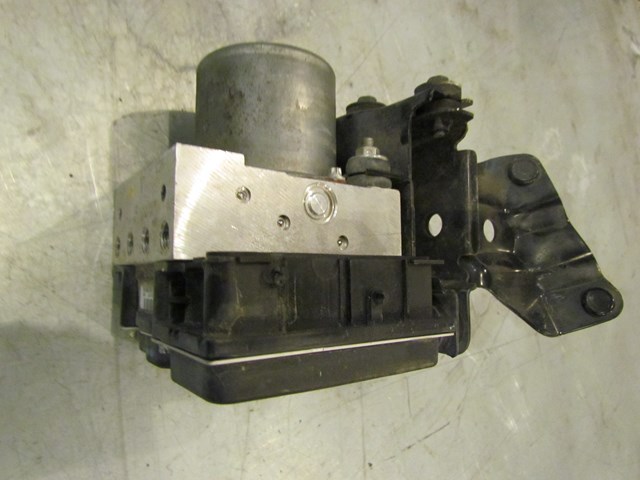 2008 Infiniti G37 ABS Pump