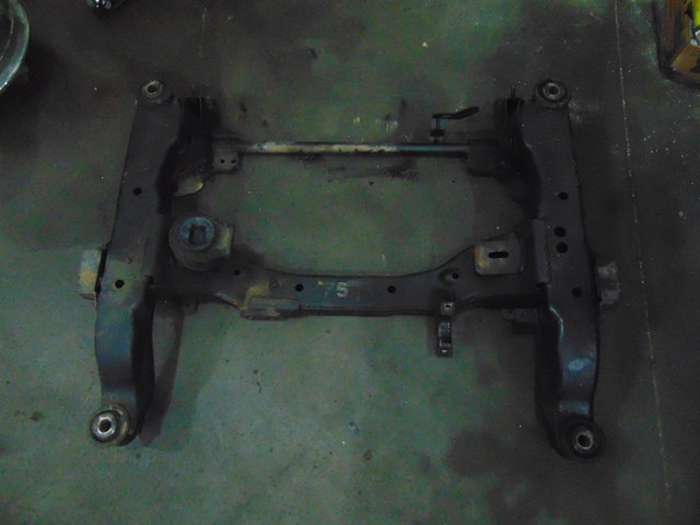 2003 Infiniti M45 Front Subframe Engine Cradle