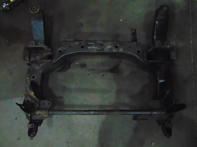 2003 Infiniti M45 Front Subframe Engine Cradle