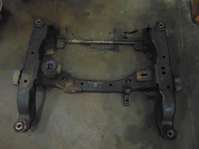 2003 Infiniti M45 Front Subframe Engine Cradle