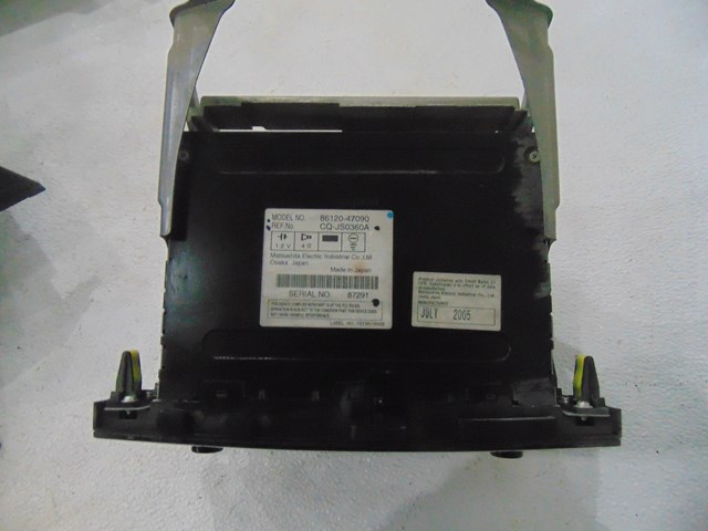 2007 Toyota Prius Radio w/Bracket & Cubby 86120-47090