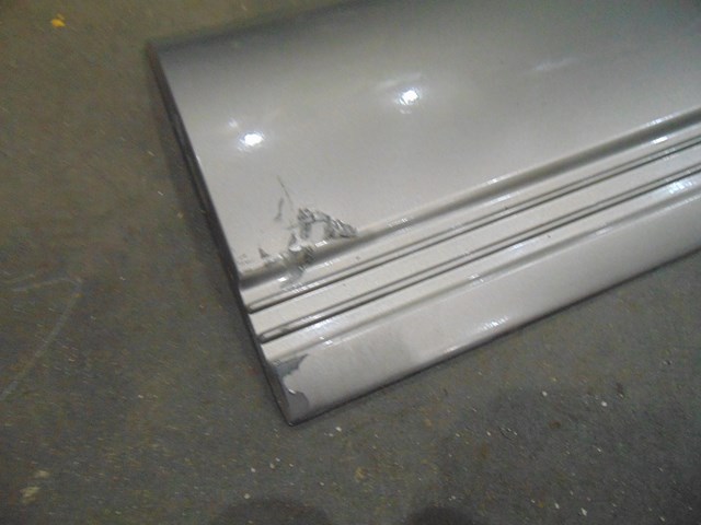 2000 Ford Excursion Rear RH Passenger Door Moulding