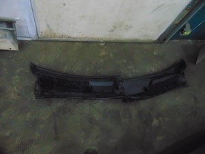 2007 Toyota Prius Wiper Cowl RH & LH w/Seal 