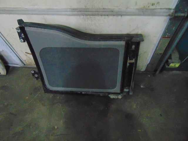 2000 Ford Excursion Rear RH Passenger Barn Door Hatch Tailgate