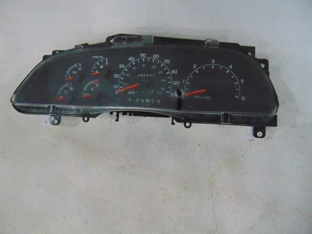 2000 Ford Excursion Speedometer 246k XC3F-10849-BE