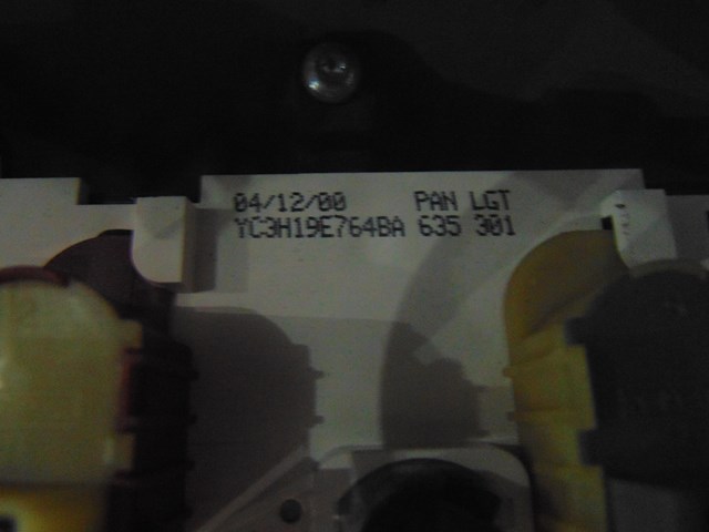 2000 Ford Excursion Rear Overhead Climate Controls YC3H19E764BA