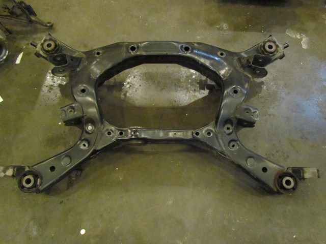 2008 Infiniti G37 Coupe RWD Rear Subframe Clean