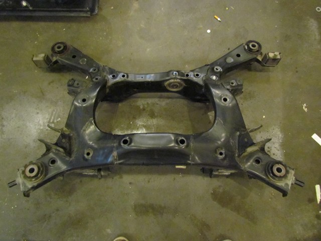 2008 Infiniti G37 Coupe RWD Rear Subframe Clean