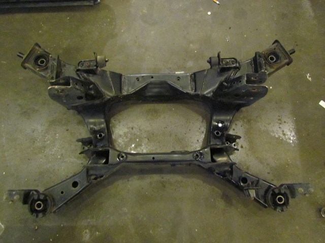 2008 Infiniti G37 Coupe RWD Rear Subframe Clean