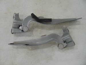 2007 Toyota Prius Hood Hinge-Silver
