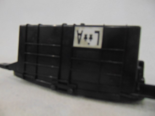 2007 Hyundai Entourage Dash Cubby 4D846-25100