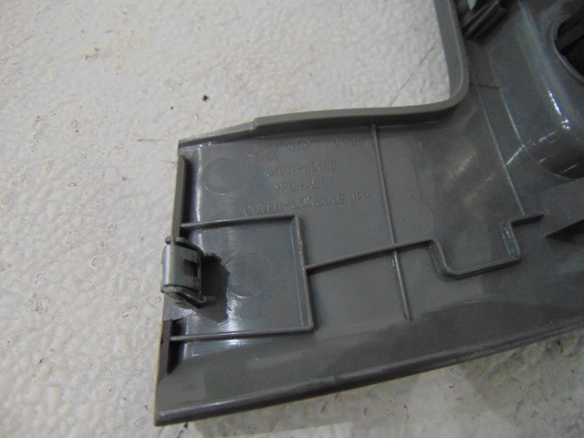 2007 Hyundai Entourage Shifter Bezel, Ashtray, Lighter