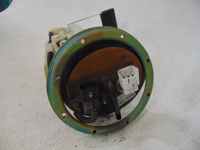 2007 Hyundai Entourage Fuel Pump 31110-4D500