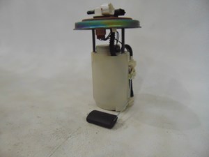 2007 Hyundai Entourage Fuel Pump 31110-4D500