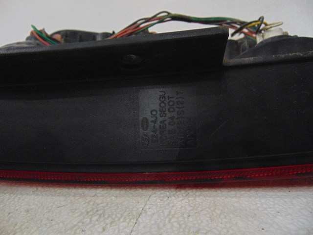 2007 Hyundai Entourage LH Drivers Tail Light