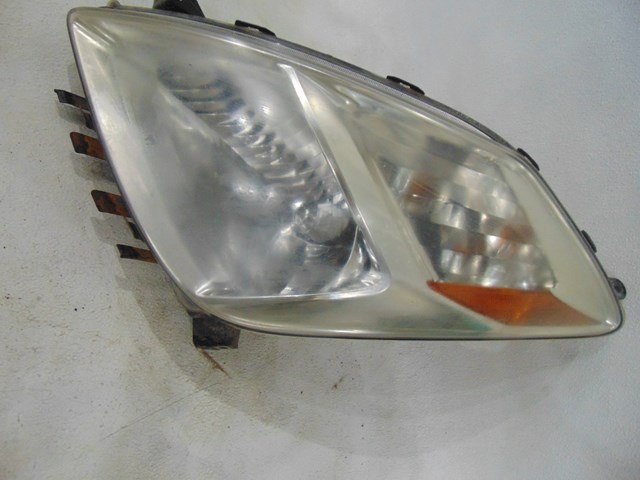 2007 Toyota Prius LH Driver Headlight Foggy