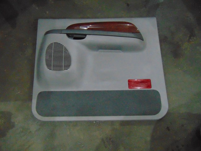 2000 Ford Excursion Rear RH Passenger Door Panel w/Switch