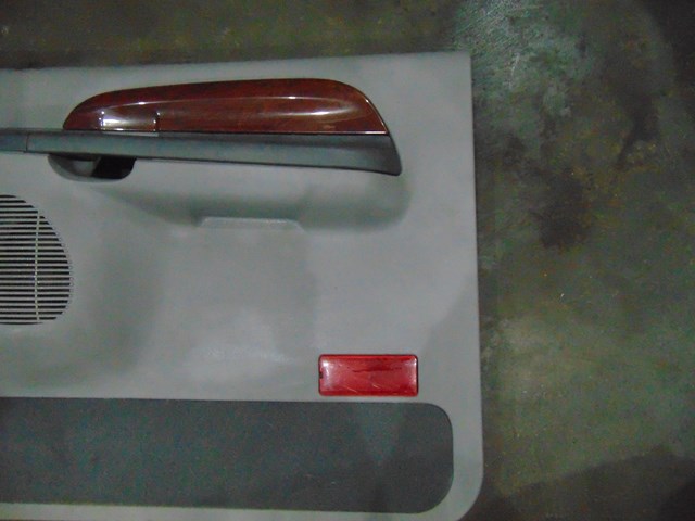 2000 Ford Excursion Rear RH Passenger Door Panel w/Switch