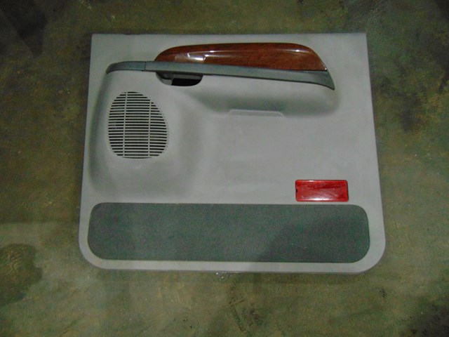 2000 Ford Excursion Rear RH Passenger Door Panel w/Switch