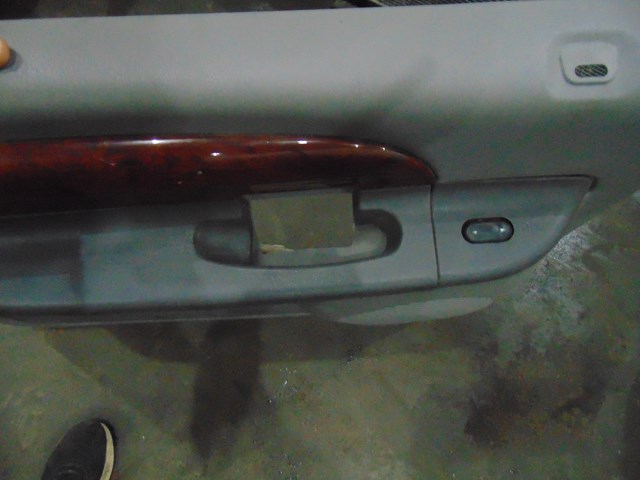 2000 Ford Excursion Rear LH Driver Door Panel w/Switches