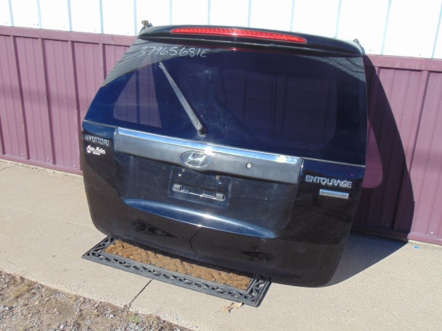 2007 Hyundai Entourage Hatch Power Lift-Freight to commercial only