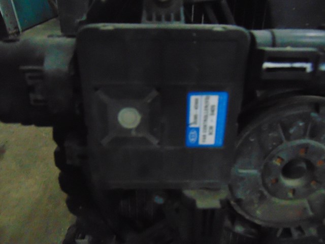 2007 Hyundai Entourage Radiator, AC Condenser & Cooling Fan Assembly