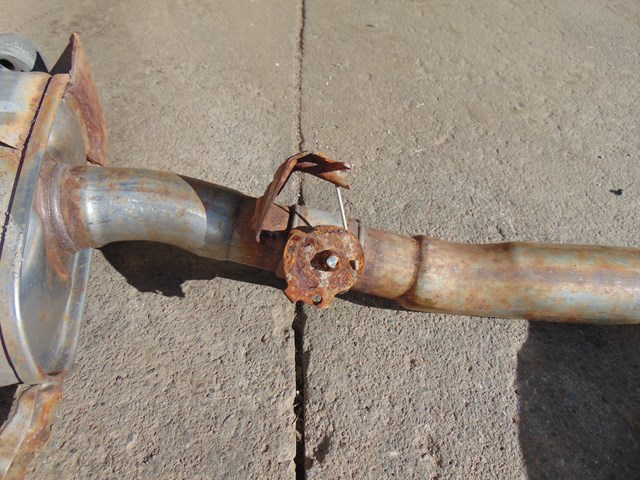 2003 Infiniti M45 Exhaust Assembly* shipping to a commercial address only