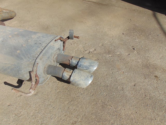2003 Infiniti M45 Exhaust Assembly* shipping to a commercial address only
