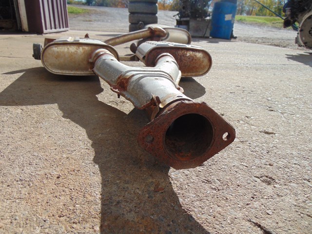 2003 Infiniti M45 Exhaust Assembly* shipping to a commercial address only