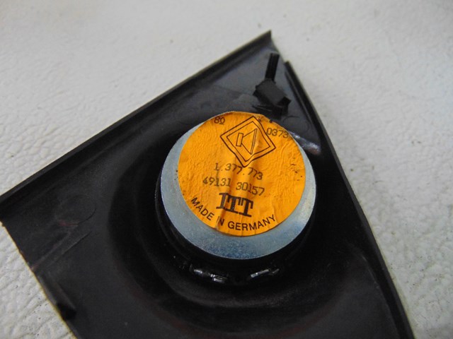 1987 BMW 325IS E30 Coupe RH Sail Panel w/Tweeter 1 377 688 