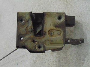 1987 BMW 325IS E30 Coupe RH Passenger Door Lock Catch