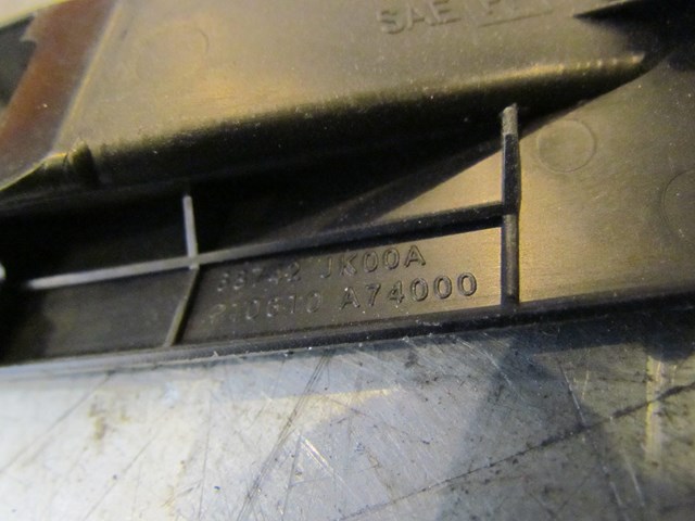 2008 Infiniti G37 Front RH Passenger Windshield Defrost Vent 68742 JK00A