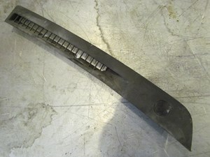 2008 Infiniti G37 Front RH Passenger Windshield Defrost Vent 68742 JK00A