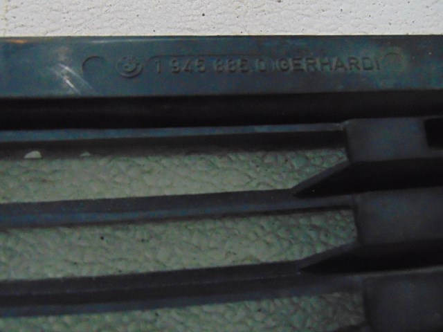 1987 BMW 325is E30 Coupe LH Driver Grille 1 945 885