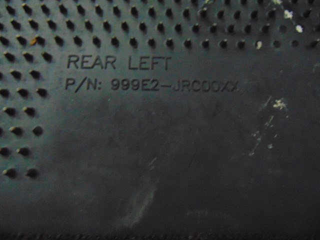 2006 Infiniti G35 Coupe Rear Floor Mats Set 999E2- JR000 999E3-JR000