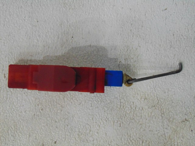 1987 BMW 325is Trunk Lock Actuator with Rod 1 379 141