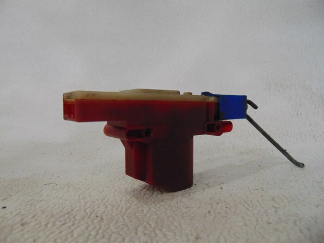 1987 BMW 325is Trunk Lock Actuator with Rod 1 379 141