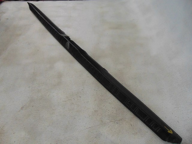 1987 BMW 325is E30 coupe Trunk Latch Cover Trim 1 904 968