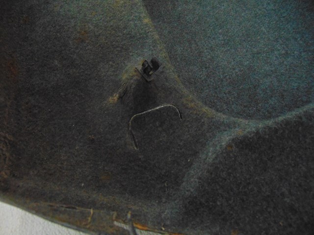 1987 BMW 325is E30 Coupe LH Driver Trunk Quarter Carpet Moulding