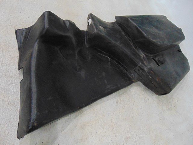 1987 BMW 325is E30 Coupe LH Driver Trunk Quarter Carpet Moulding
