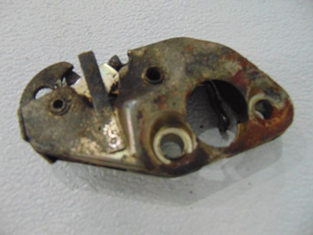 1987 BMW 325is E30 Coupe Trunk Lock Latch OEM 51241884131