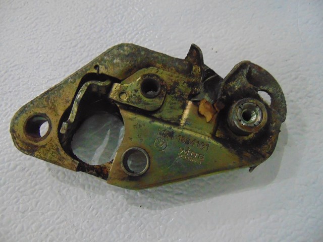 1987 BMW 325is E30 Coupe Trunk Lock Latch OEM 51241884131