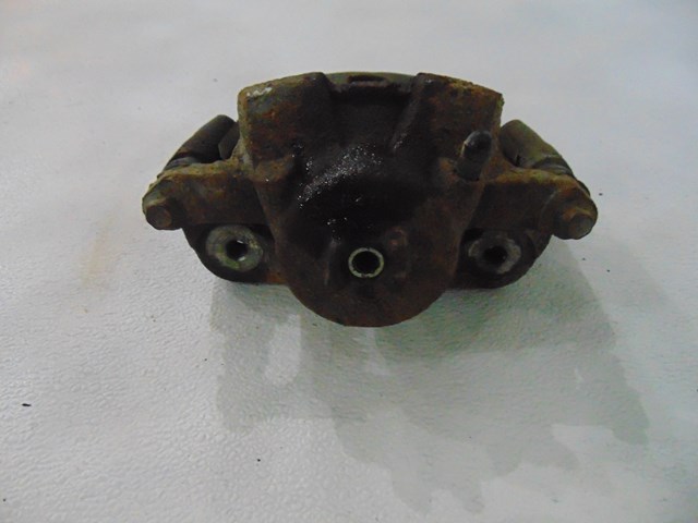 2004 Honda Pilot Front RH Passenger Caliper