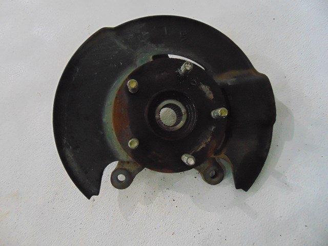 2004 Honda Pilot Front LH Driver Spindle