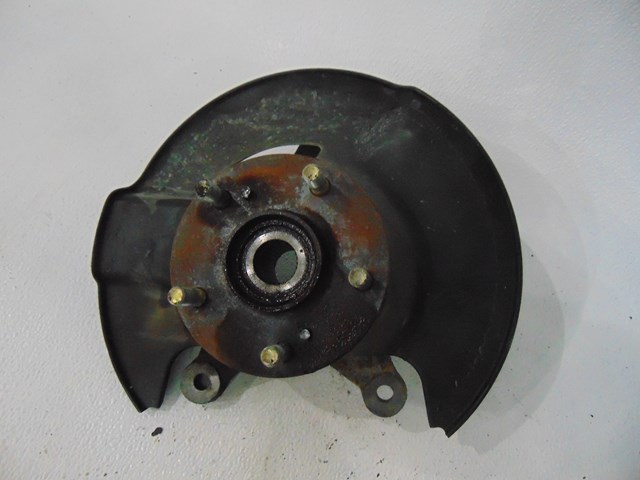 2004 Honda Pilot Front RH Passenger Spindle
