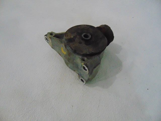 2004 Honda Pilot Rear Lower Engine Mount