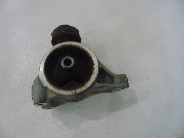 2004 Honda Pilot Rear Lower Engine Mount