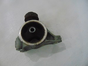 2004 Honda Pilot Rear Lower Engine Mount