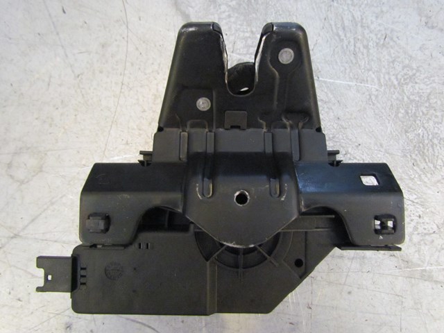 2008 BMW 335i Trunk Latch